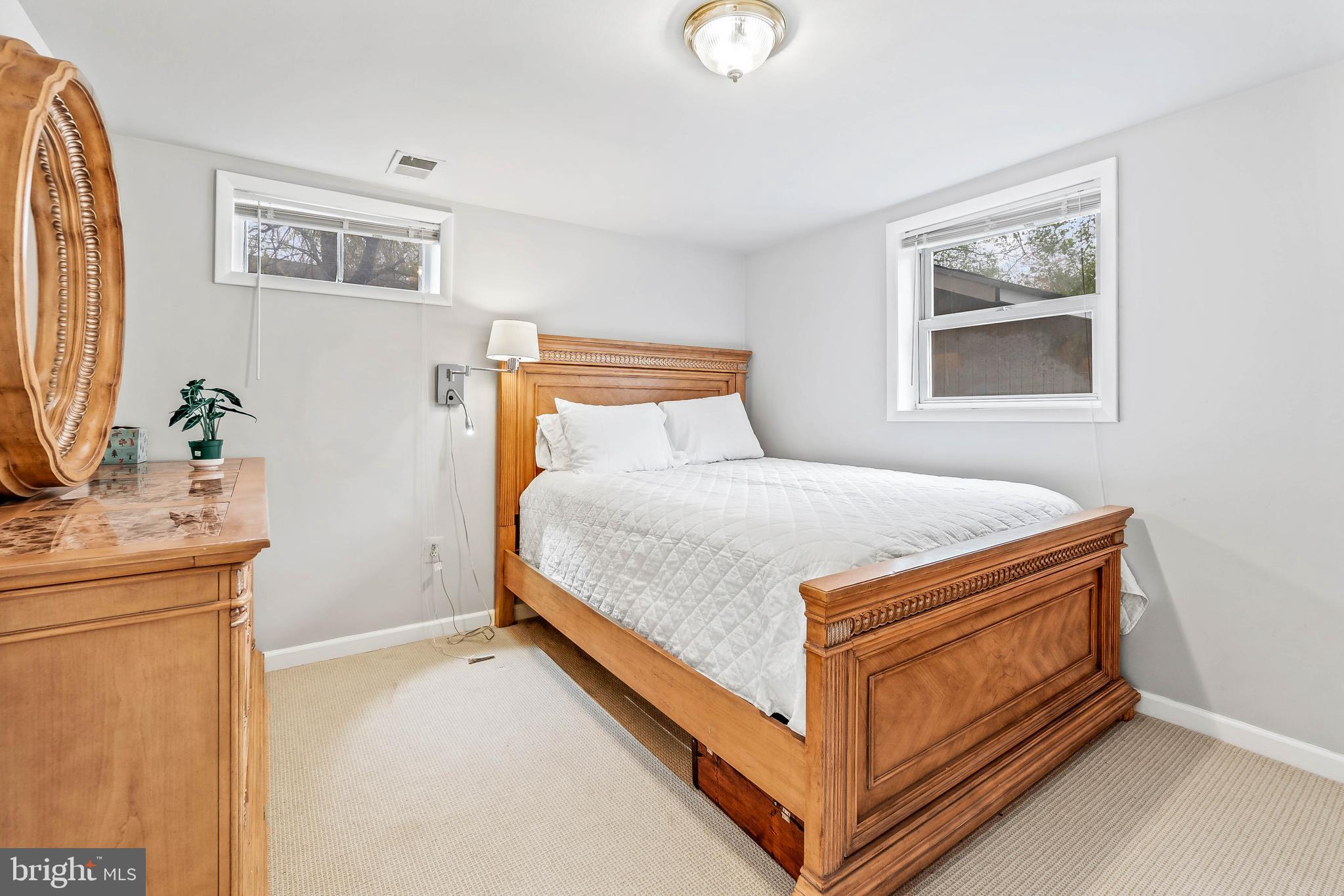 5225 Heming Avenue Springfield, VA 22151 - Photo 21 of 36 Bedroom