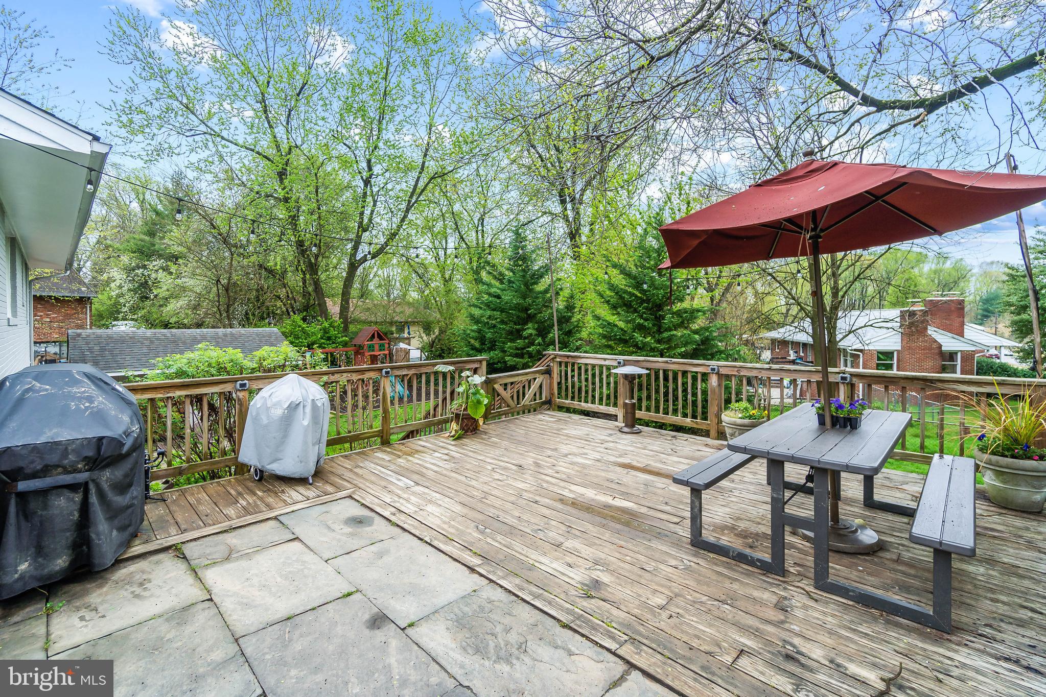 5225 Heming Avenue Springfield, VA 22151 - Photo 27 of 36 Deck