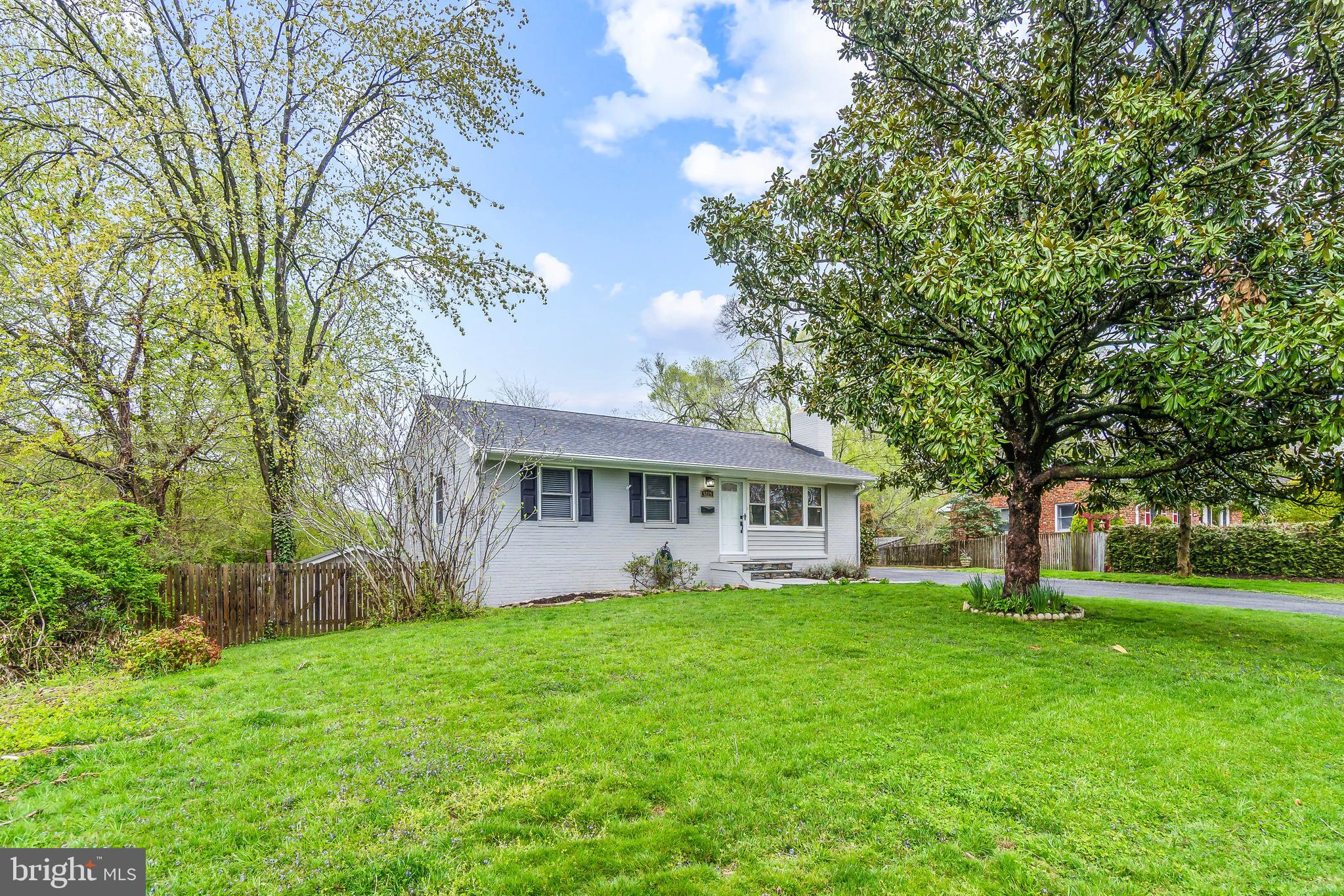 5225 Heming Avenue Springfield, VA 22151 - Photo 32 of 36 Exterior Front