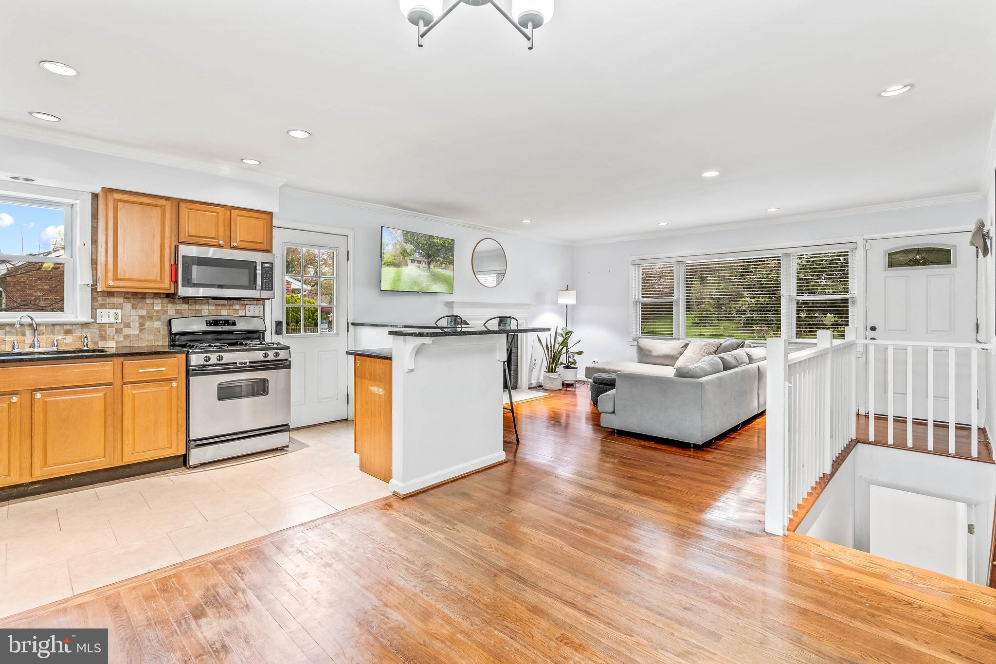 5225 Heming Avenue Springfield, VA 22151 - Photo 10 of 36 Kitchen