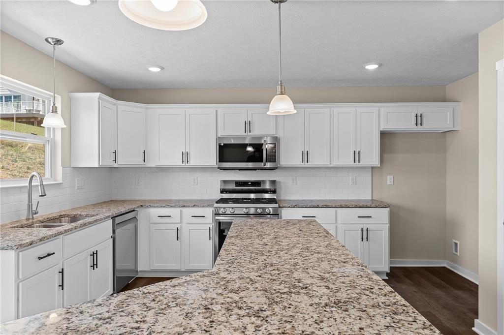 2566 Willowbrook Road Pittsburgh, PA 15241 - Photo 6 of 26 Kitchen with Granite Counters