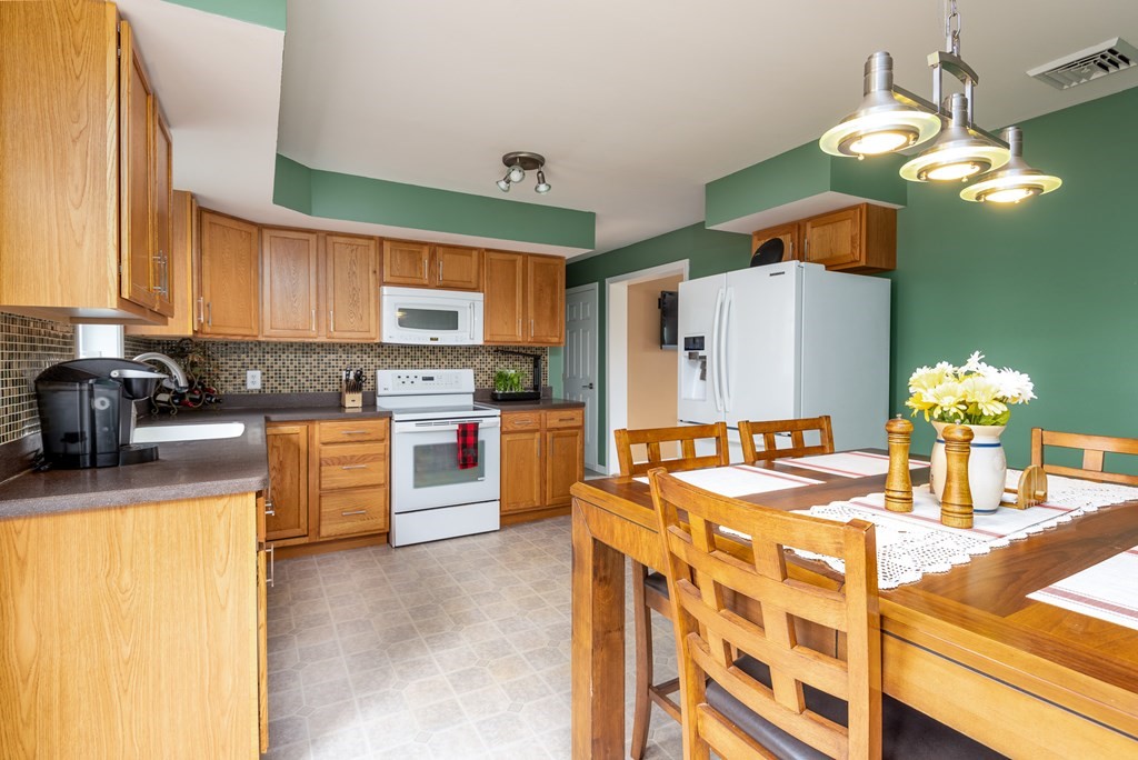 80 St Louis Street Worcester, MA 01607 - Photo 9 of 24 Gallery Image 9