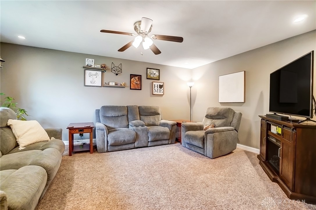 1017 Rio Lane Dayton, OH 45429 - Photo 8 of 54 Gallery Image 8