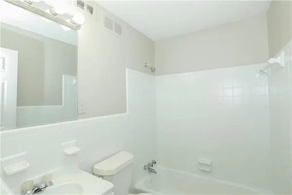 $1,100 | 2055 Alison Court Southwest, Unit 8, Atlanta, GA 30311