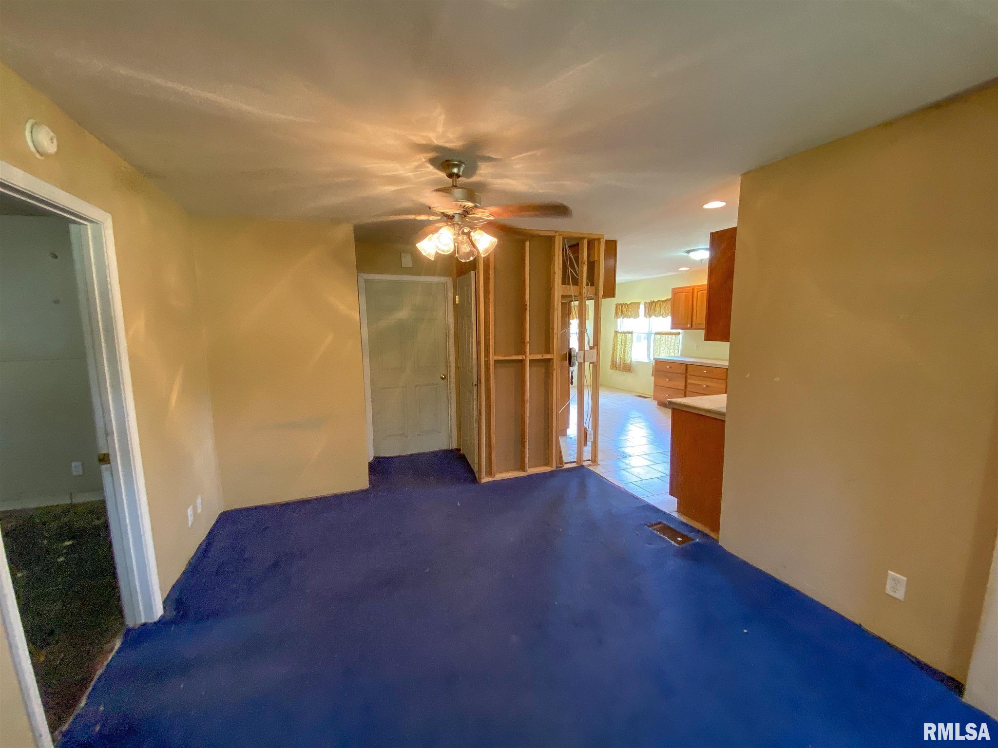 8605 Bob White Road Louisville, IL 62858 - Photo 16 of 50 Gallery Image 16