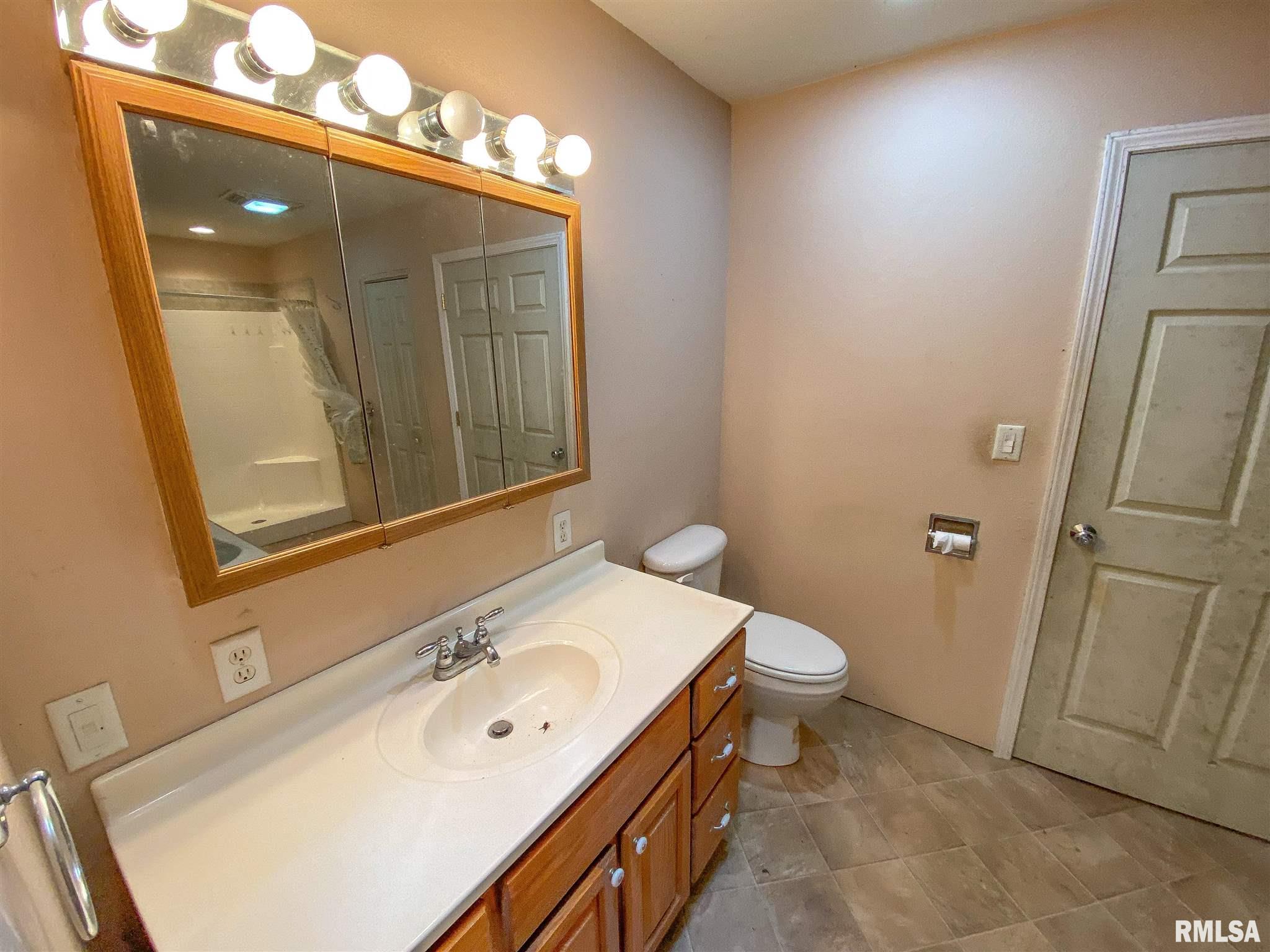 8605 Bob White Road Louisville, IL 62858 - Photo 23 of 50 Gallery Image 23