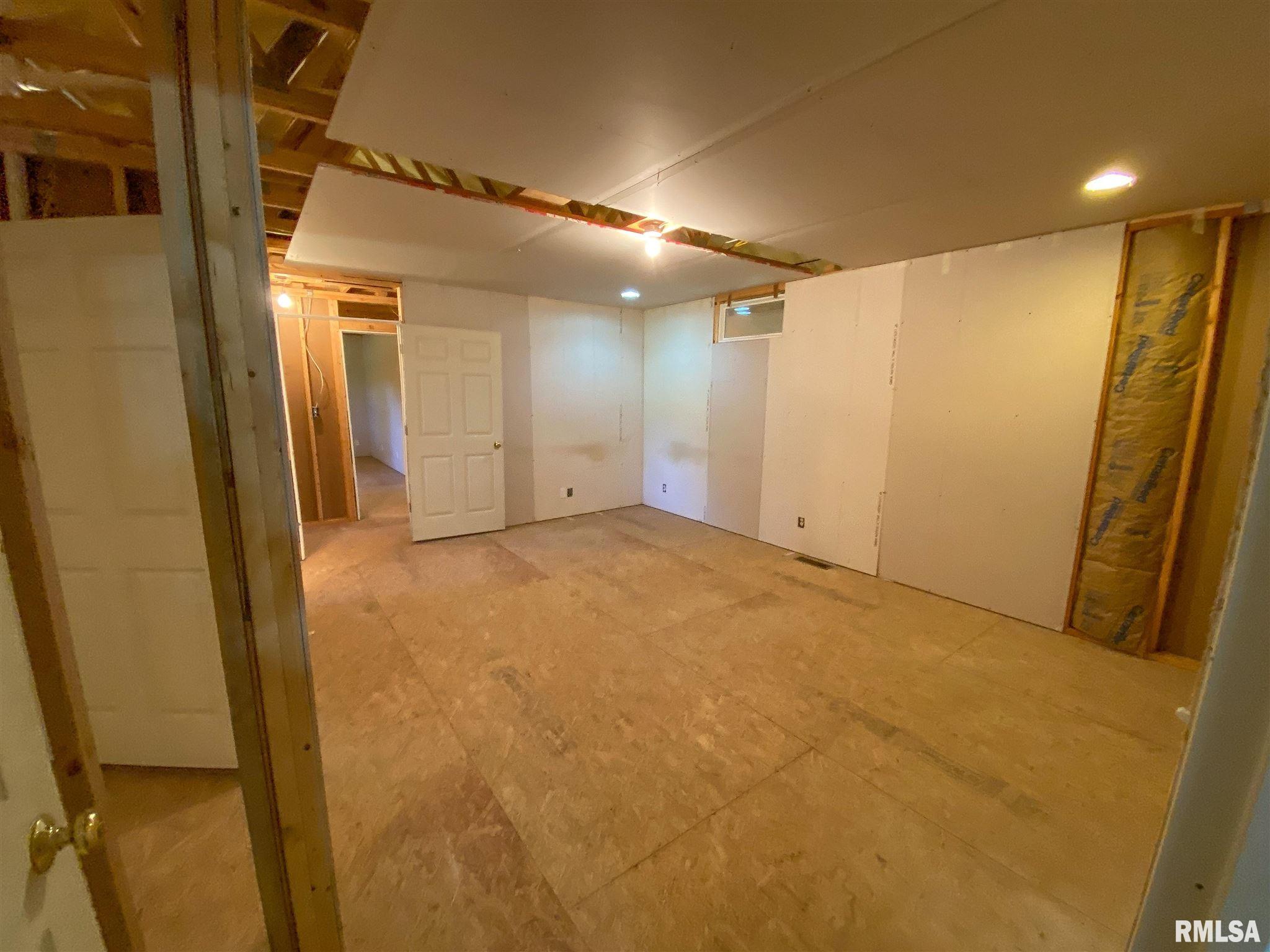 8605 Bob White Road Louisville, IL 62858 - Photo 29 of 50 Gallery Image 29