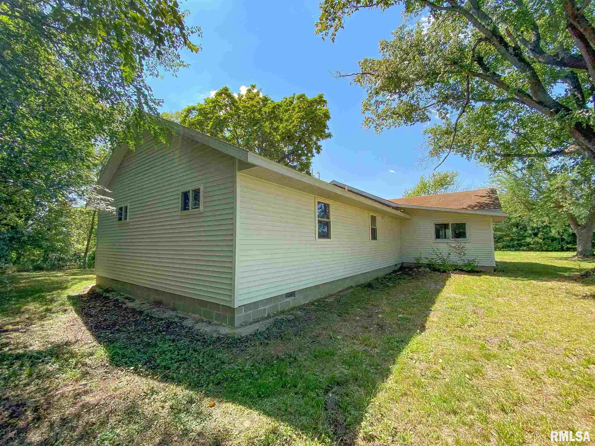 8605 Bob White Road Louisville, IL 62858 - Photo 3 of 50 Gallery Image 3