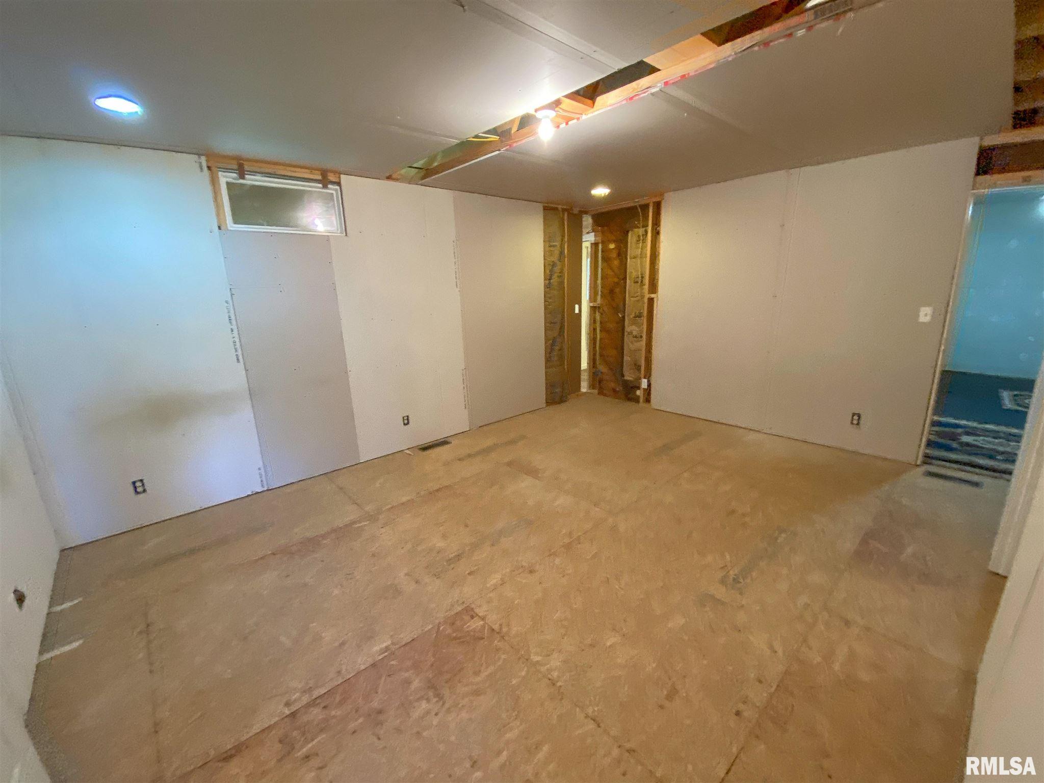 8605 Bob White Road Louisville, IL 62858 - Photo 35 of 50 Gallery Image 35