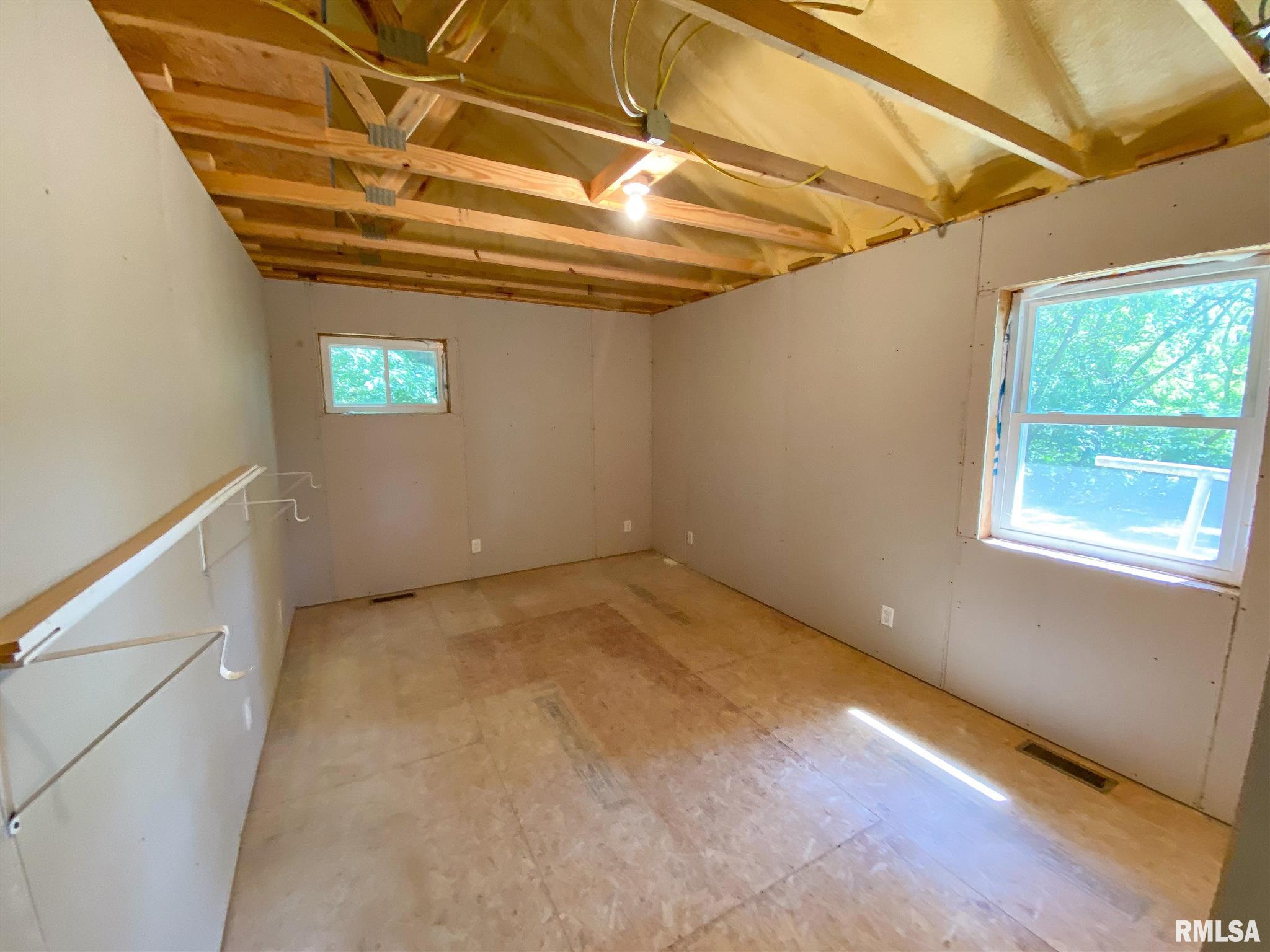 8605 Bob White Road Louisville, IL 62858 - Photo 41 of 50 Gallery Image 41