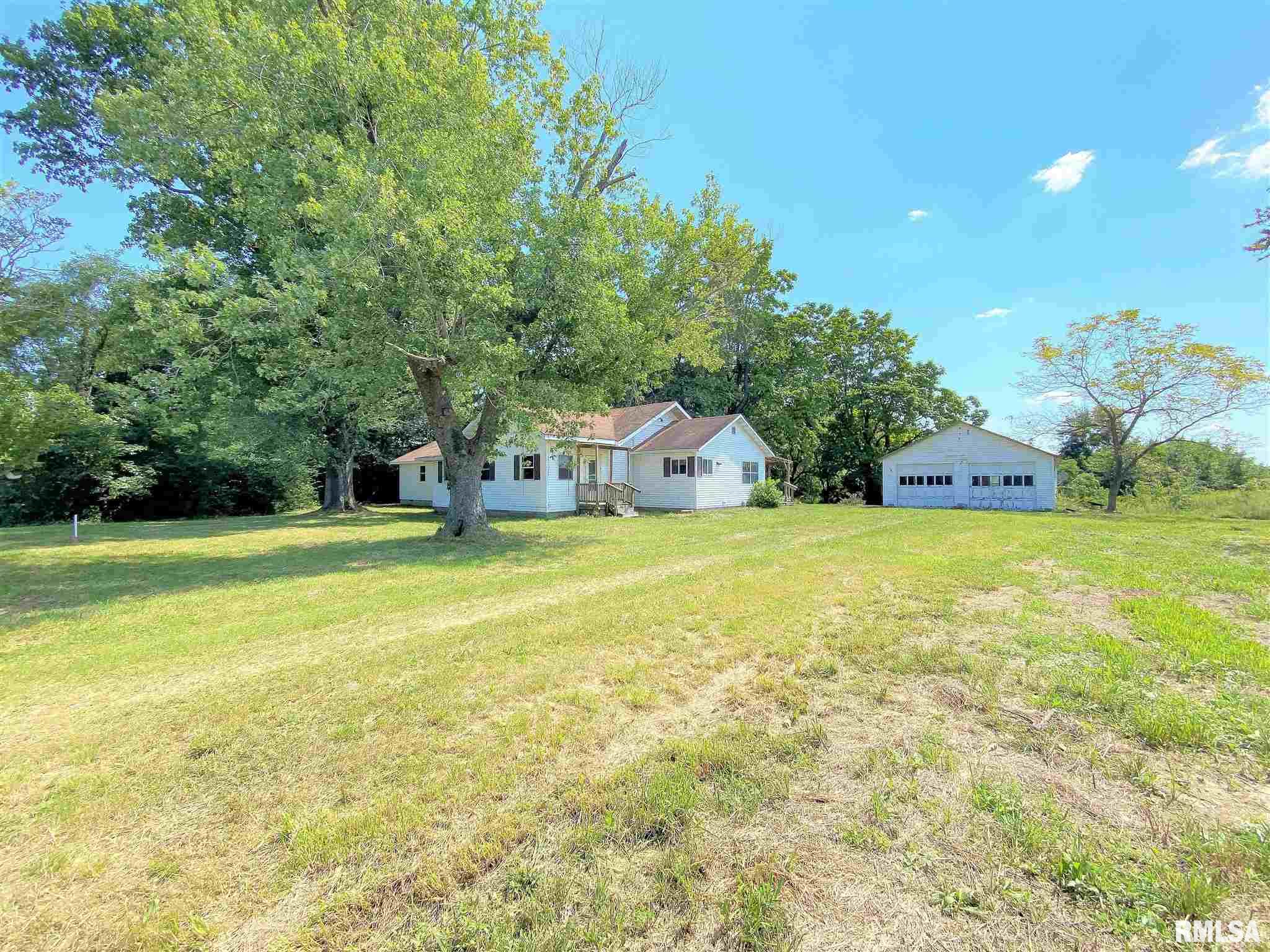 8605 Bob White Road Louisville, IL 62858 - Photo 10 of 50 Gallery Image 10