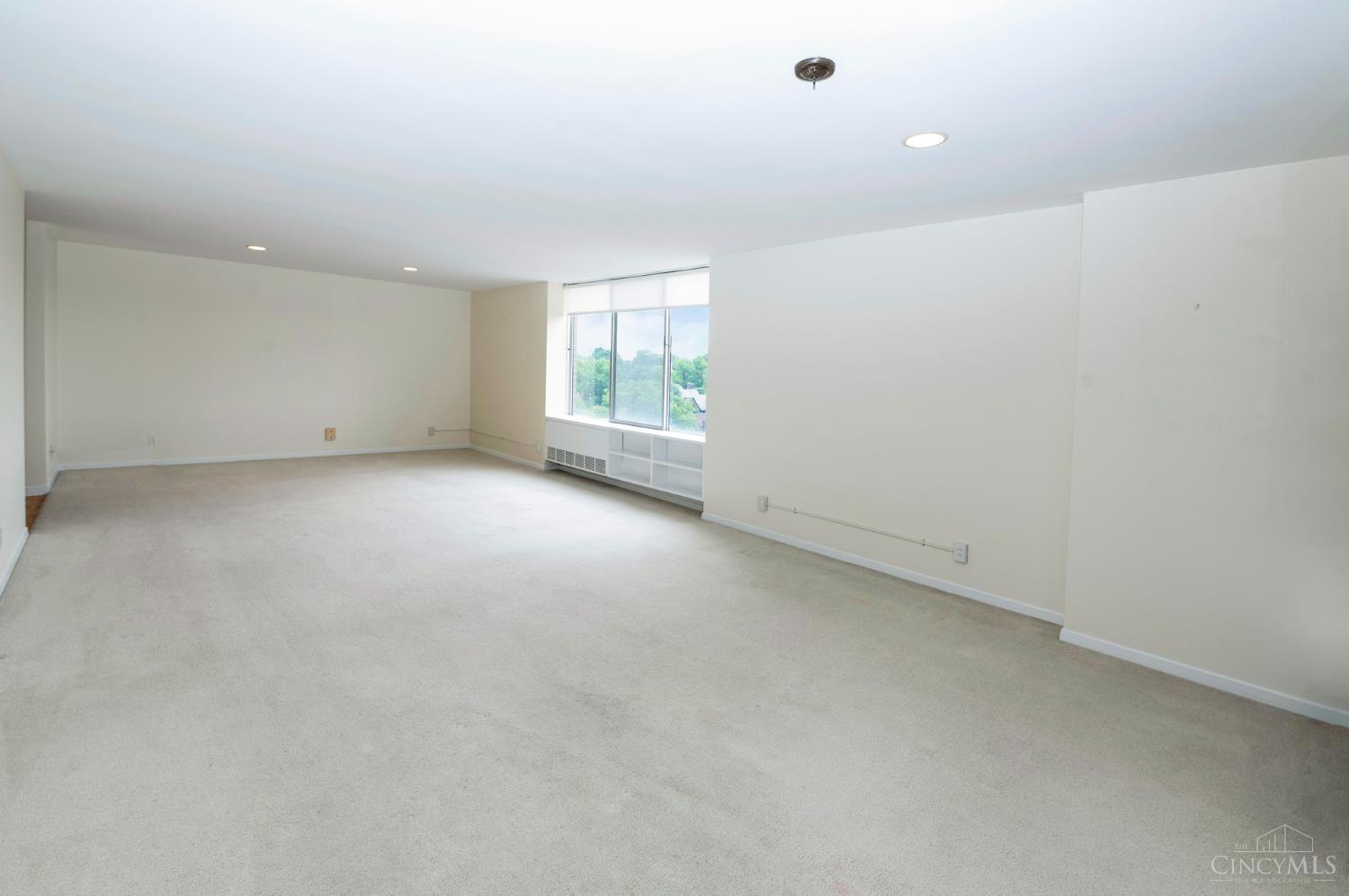 2324 Madison Road, Unit 902 Cincinnati, OH 45208 - Photo 11 of 43 Gallery Image 11