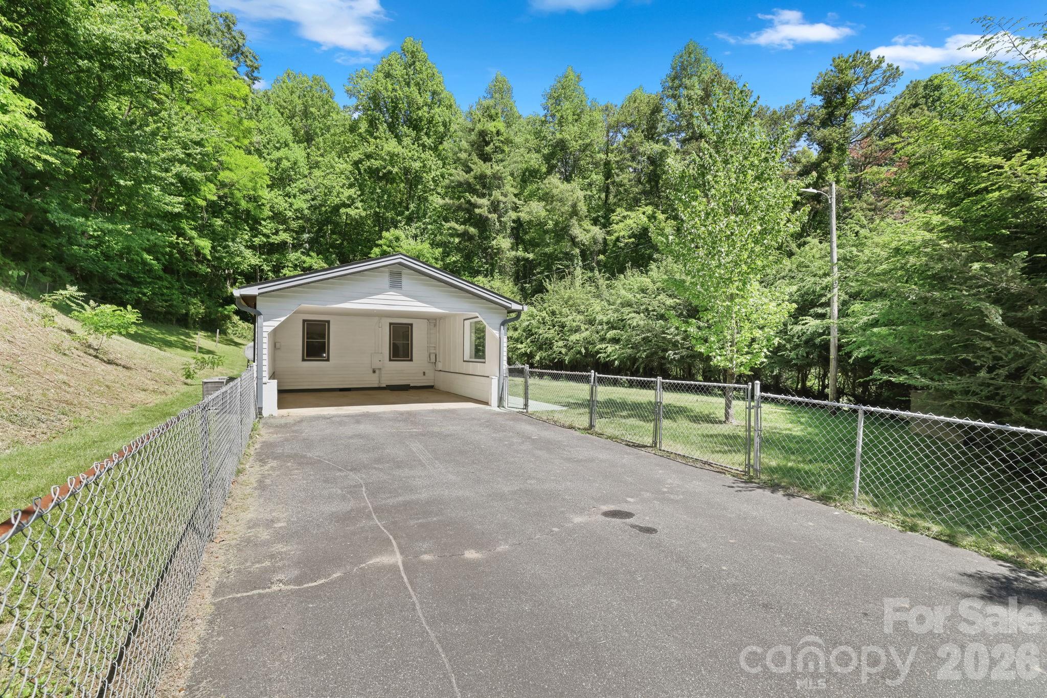 270 Slim Dillard Road Sylva, NC 28779 - Photo 11 of 38