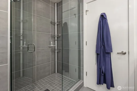 $1,025,000 | 9230 Interlake Avenue North, Seattle, WA 98103