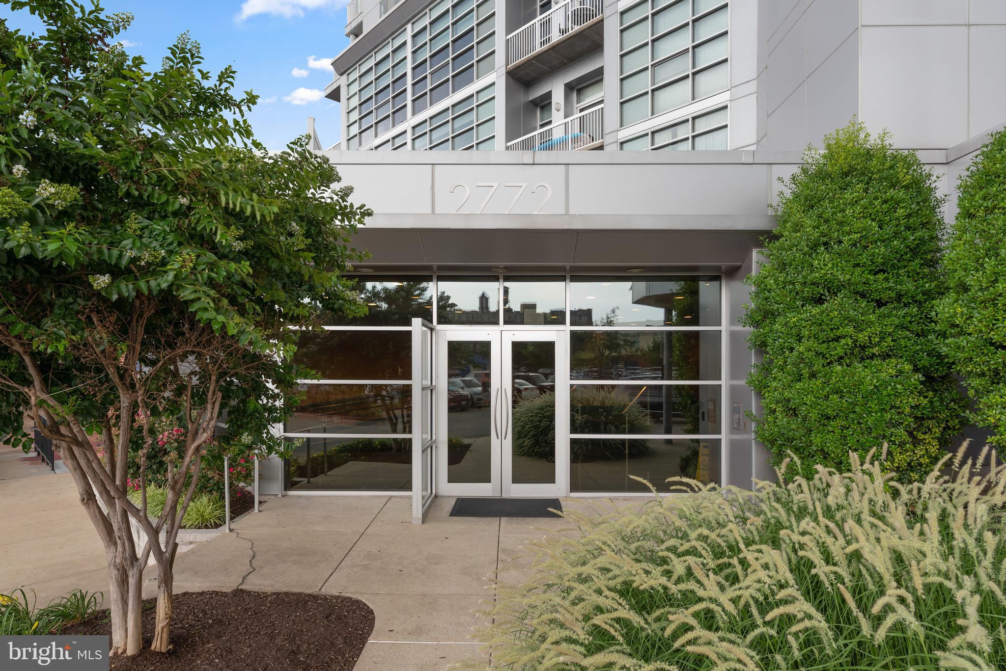 2772 Lighthouse Point East, Unit 313 Baltimore, MD 21224 - Photo 2 of 35 Exterior Front