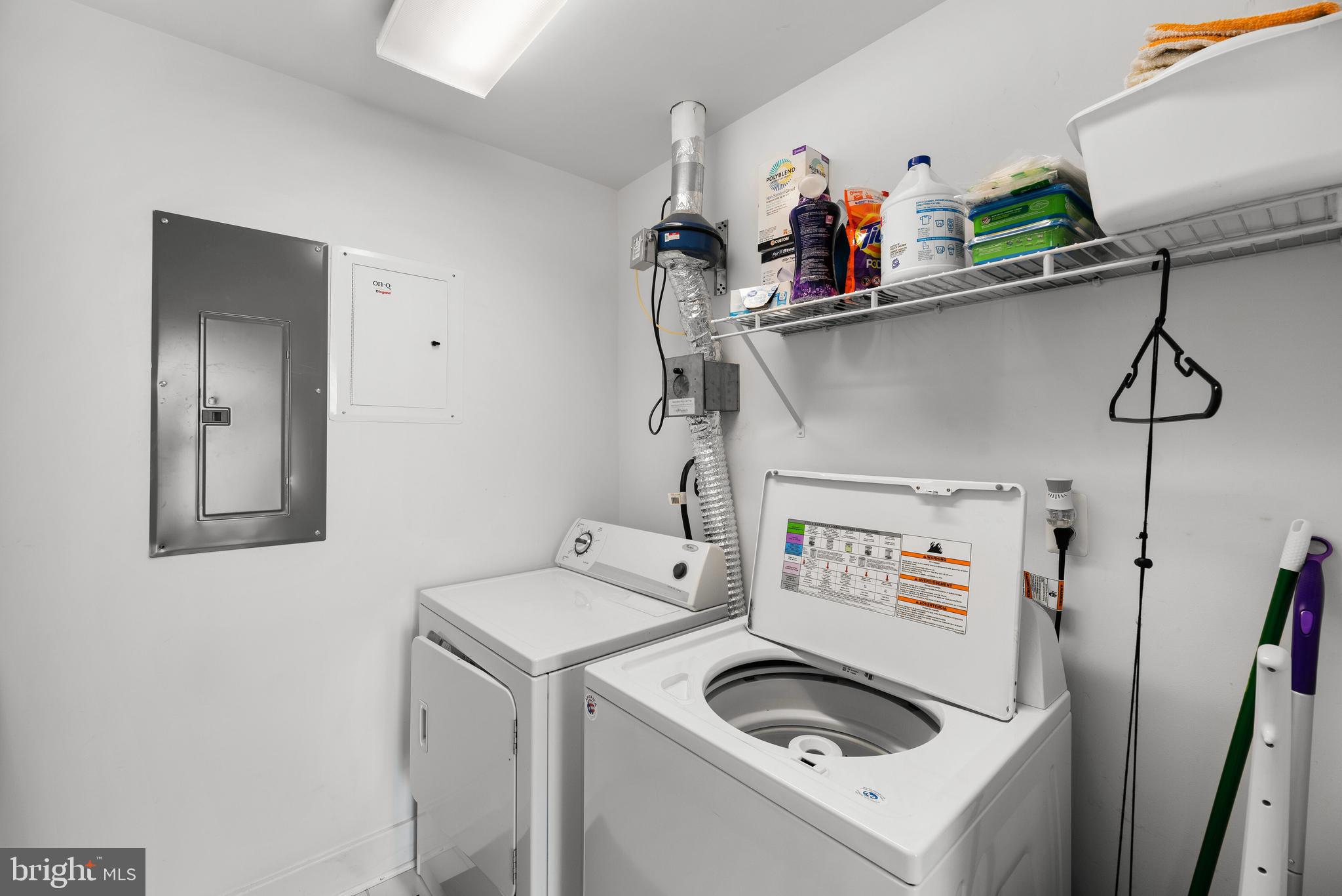 2772 Lighthouse Point East, Unit 313 Baltimore, MD 21224 - Photo 28 of 35 Laundry