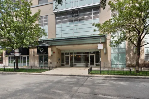 $450,000 | 212 East Cullerton Street, Unit 406, Chicago, IL 60616