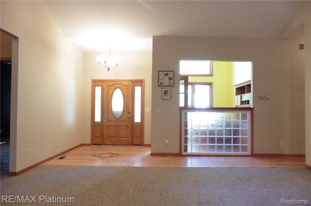 4320 Center Road Linden, MI 48451 - Photo 3 of 25 Foyer.1