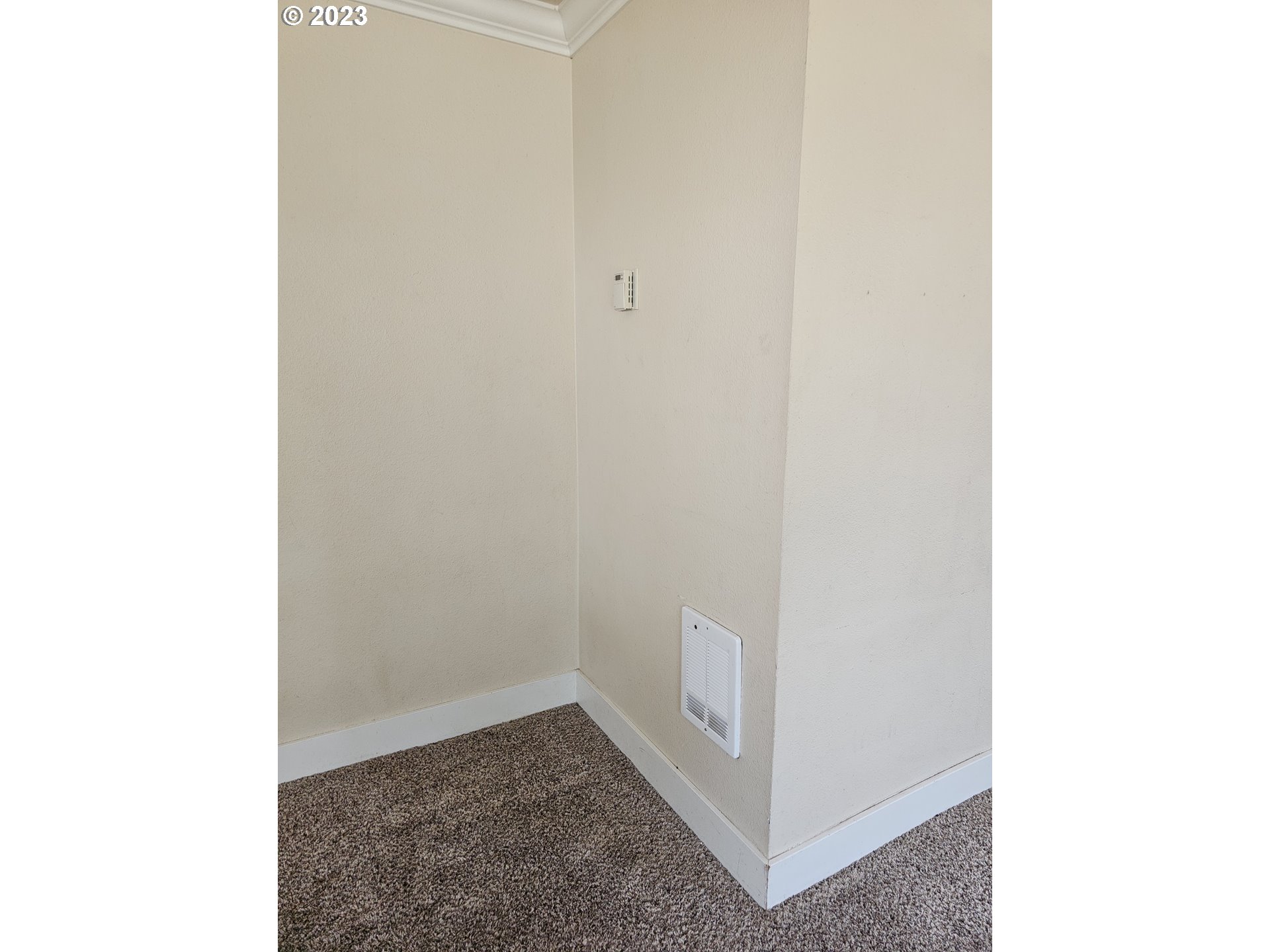 2644 Edison Street Eugene, OR 97402 - Photo 6 of 29 a view of an empty room