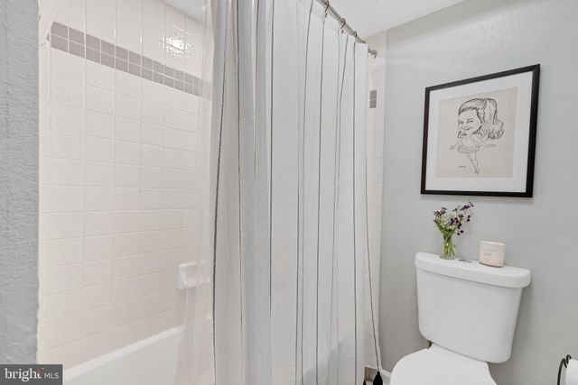 $295,000 | 3315 Wyndham Circle, Unit 1225, Alexandria, VA 22302