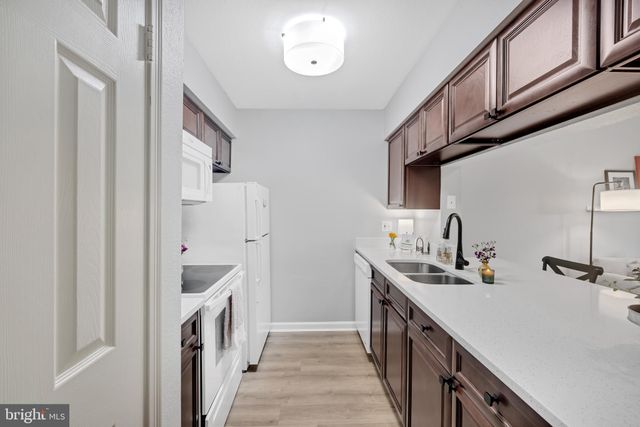 $295,000 | 3315 Wyndham Circle, Unit 1225, Alexandria, VA 22302