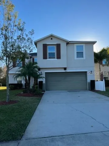 a front view of house with yard