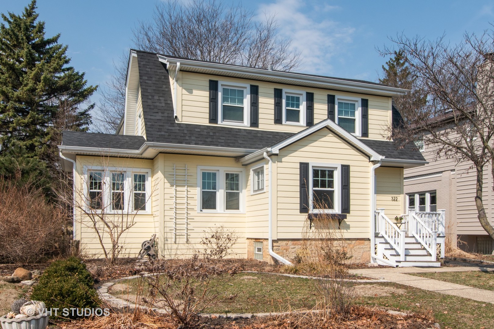 322 Northwood Road Riverside, IL 60546 - Photo 1 of 32