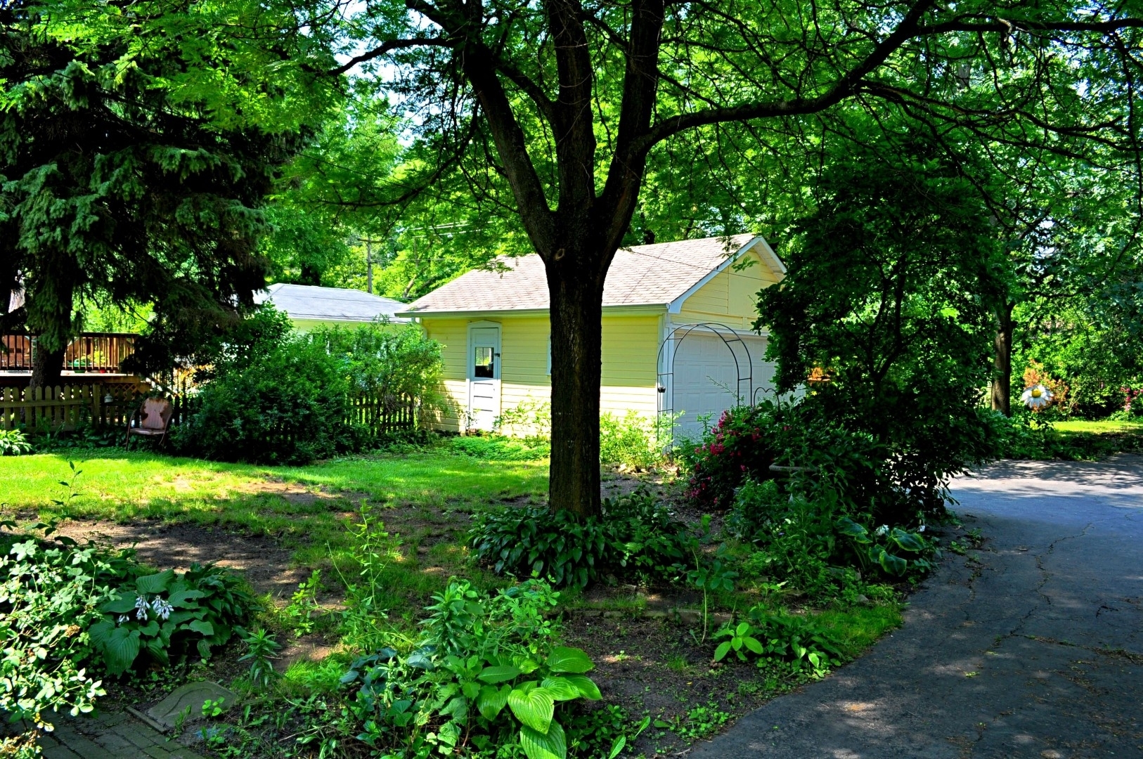 322 Northwood Road Riverside, IL 60546 - Photo 21 of 32