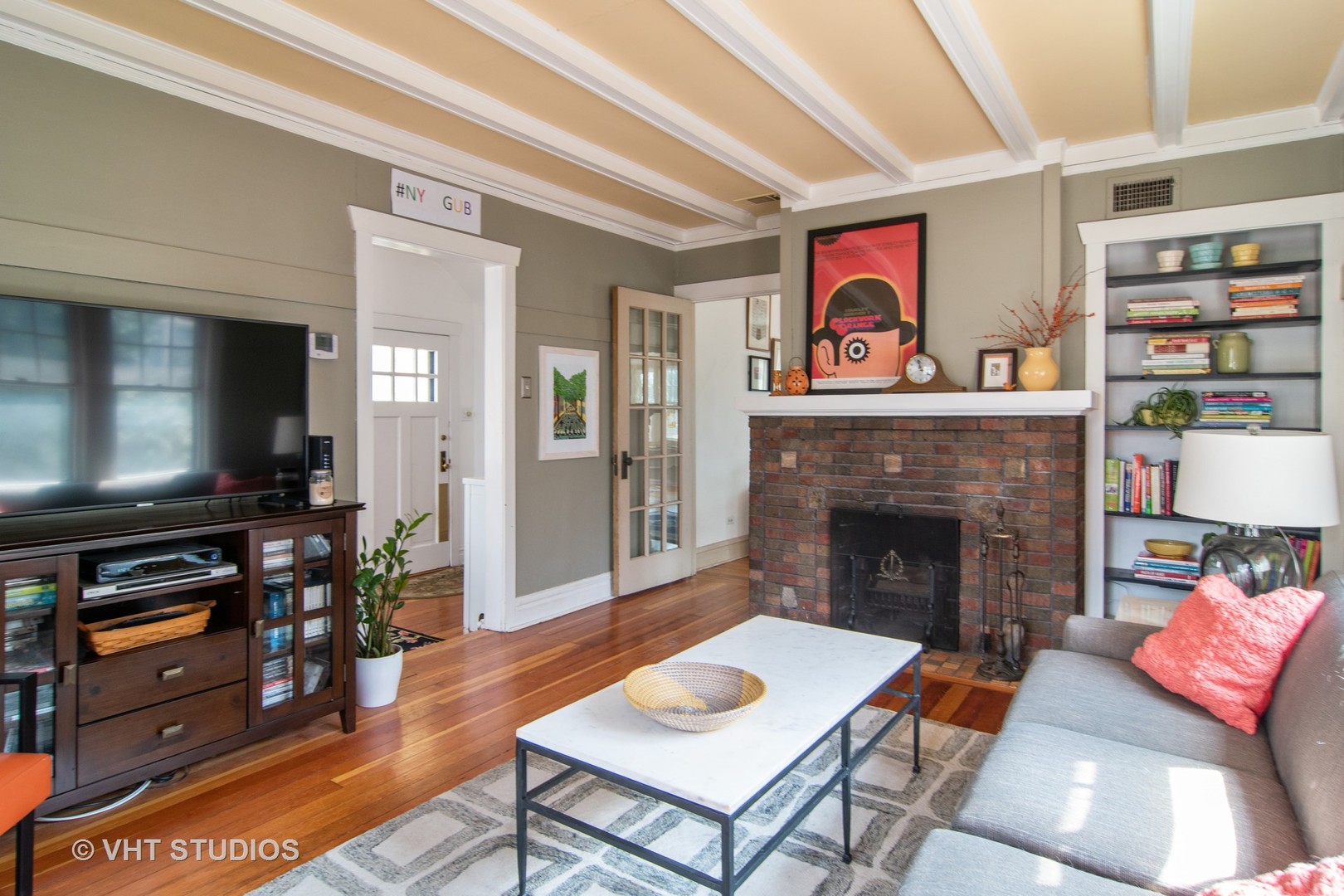 322 Northwood Road Riverside, IL 60546 - Photo 8 of 32
