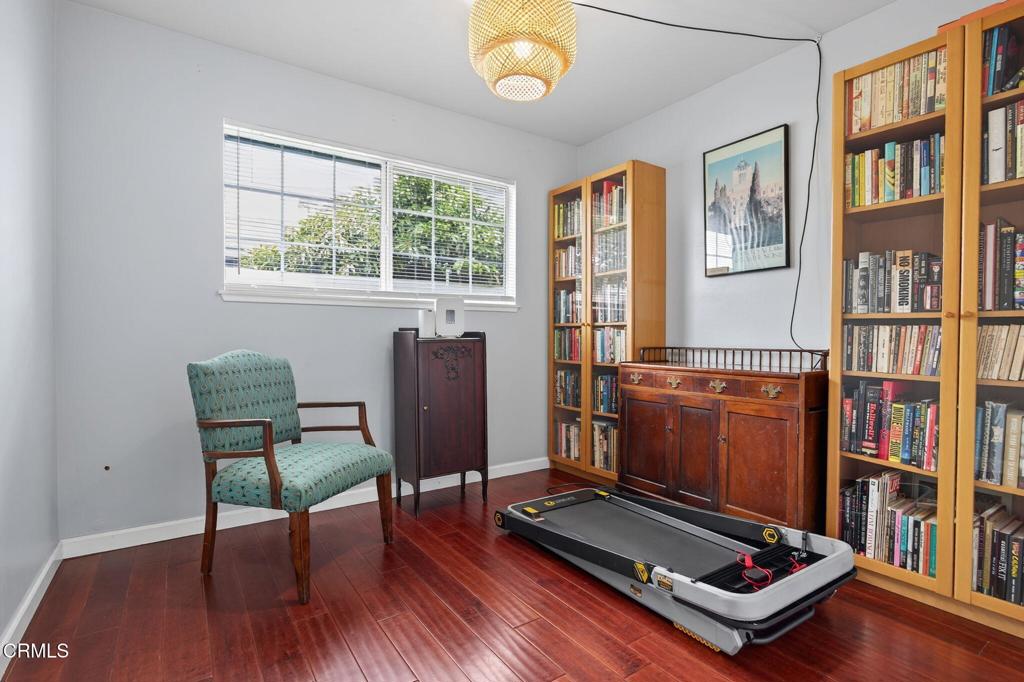 1501 Morris Street Oxnard, CA 93030 - Photo 22 of 34 a living room with furniture piano and a window