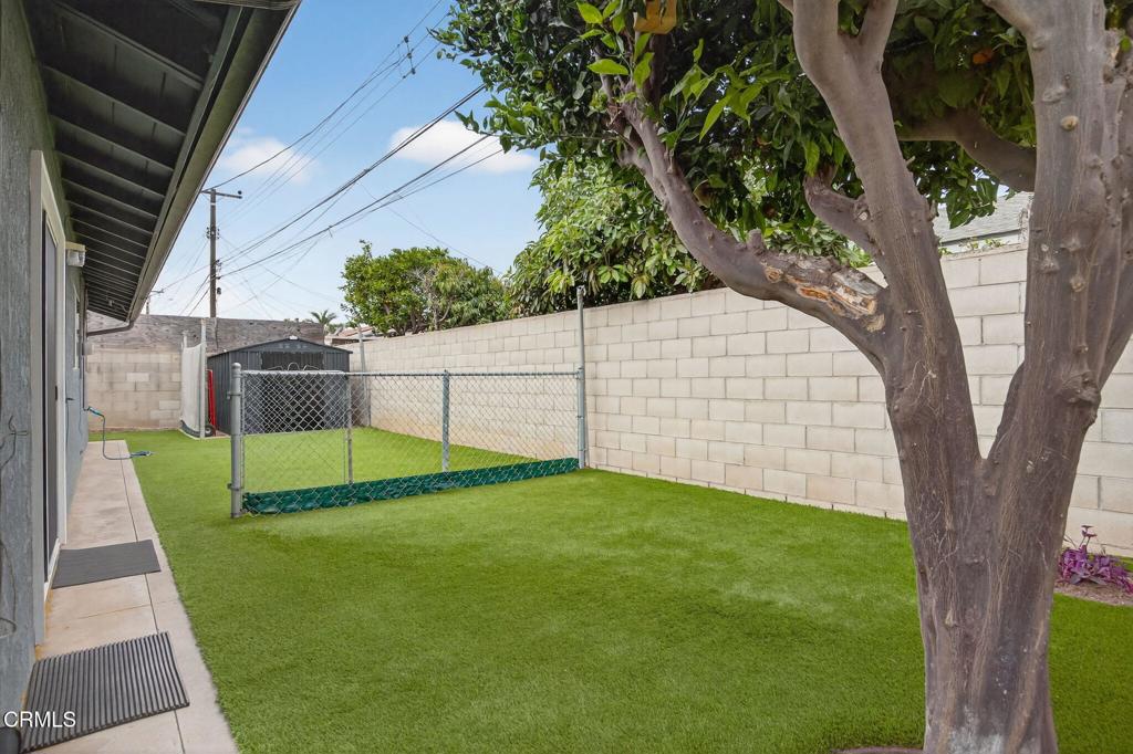1501 Morris Street Oxnard, CA 93030 - Photo 32 of 34 a view of a backyard