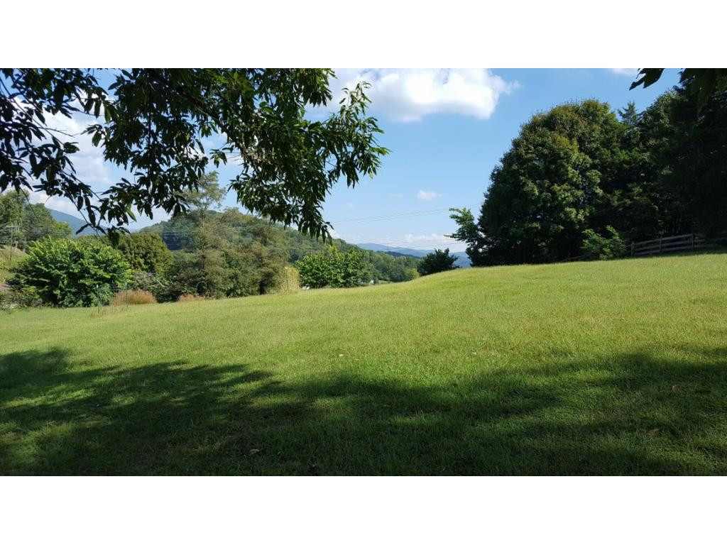 102 Riggs Road Watauga, TN 37694 - Photo 10 of 36 Photo 10