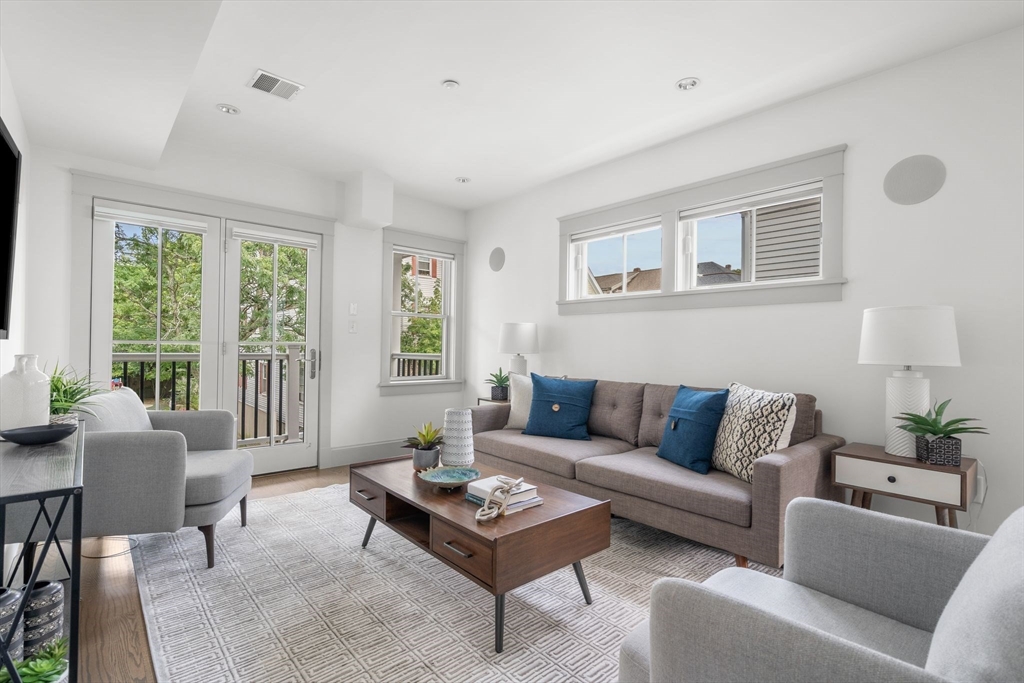 41 Rossmore Road, Unit 2 Boston, MA 02130 - Photo 10 of 39 Gallery Image 10