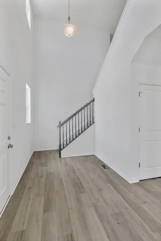 $469,990 | 32018 Savannah Drive, Lakemoor, IL 60051