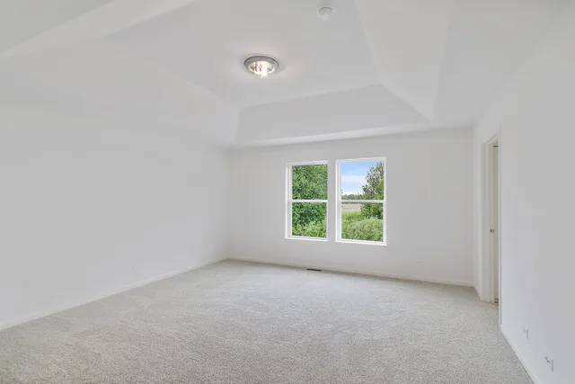 $469,990 | 32018 Savannah Drive, Lakemoor, IL 60051