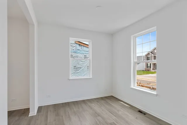 $469,990 | 32018 Savannah Drive, Lakemoor, IL 60051