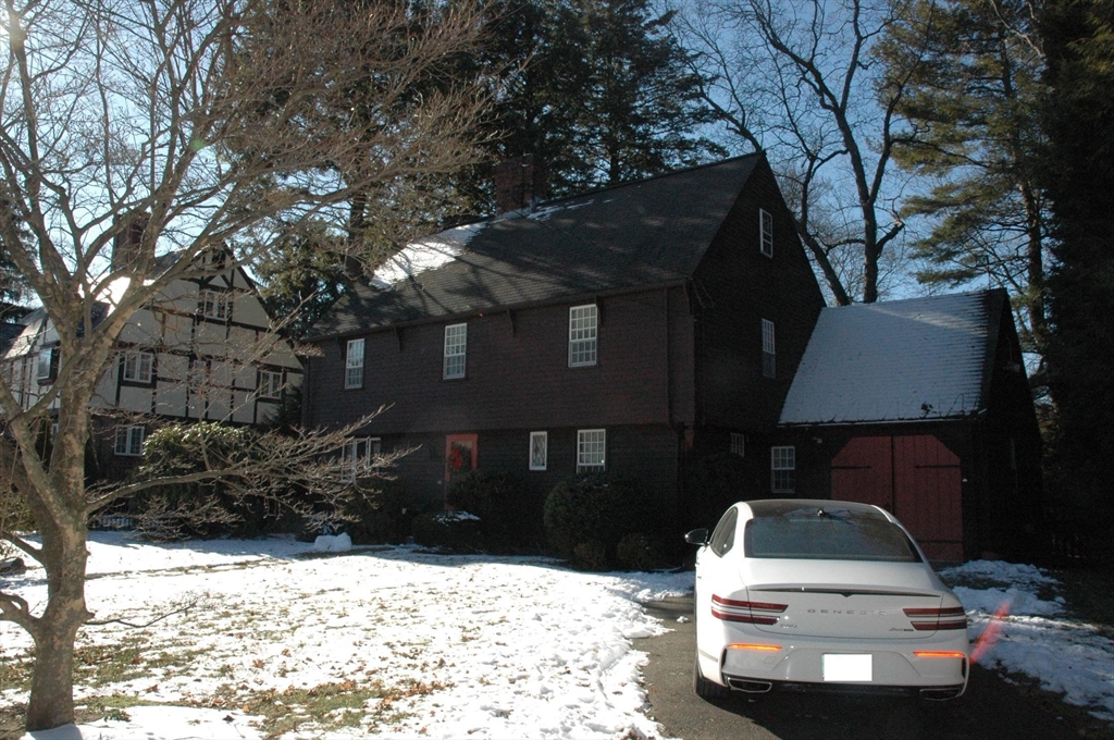 32 Marmion Road Melrose, MA 02176 - Photo 2 of 6 Gallery Image 2