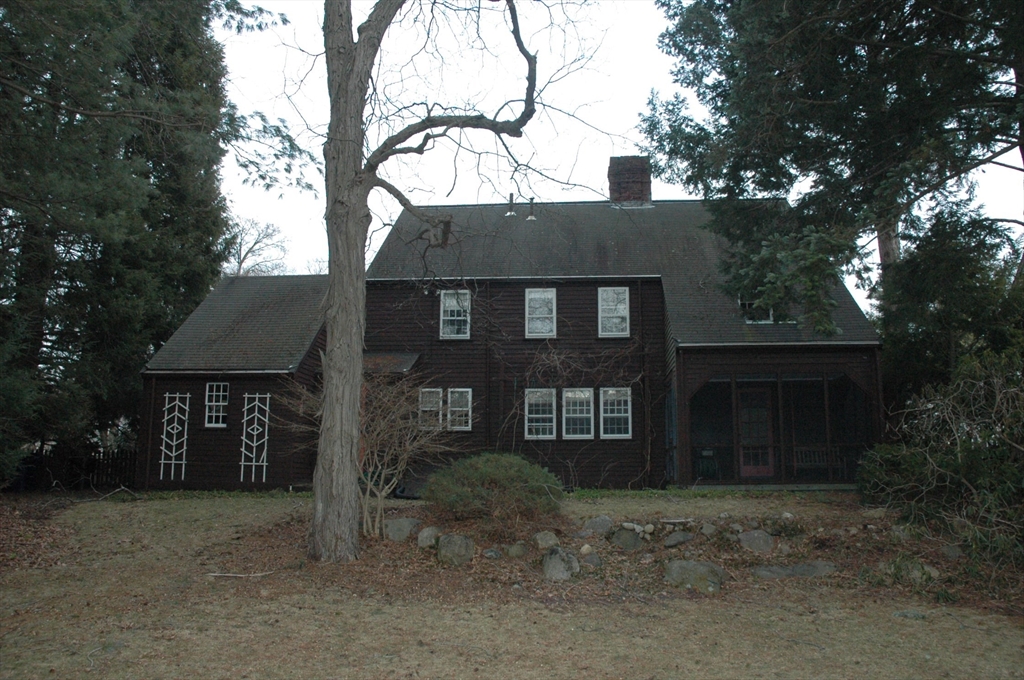 32 Marmion Road Melrose, MA 02176 - Photo 6 of 6 Gallery Image 6