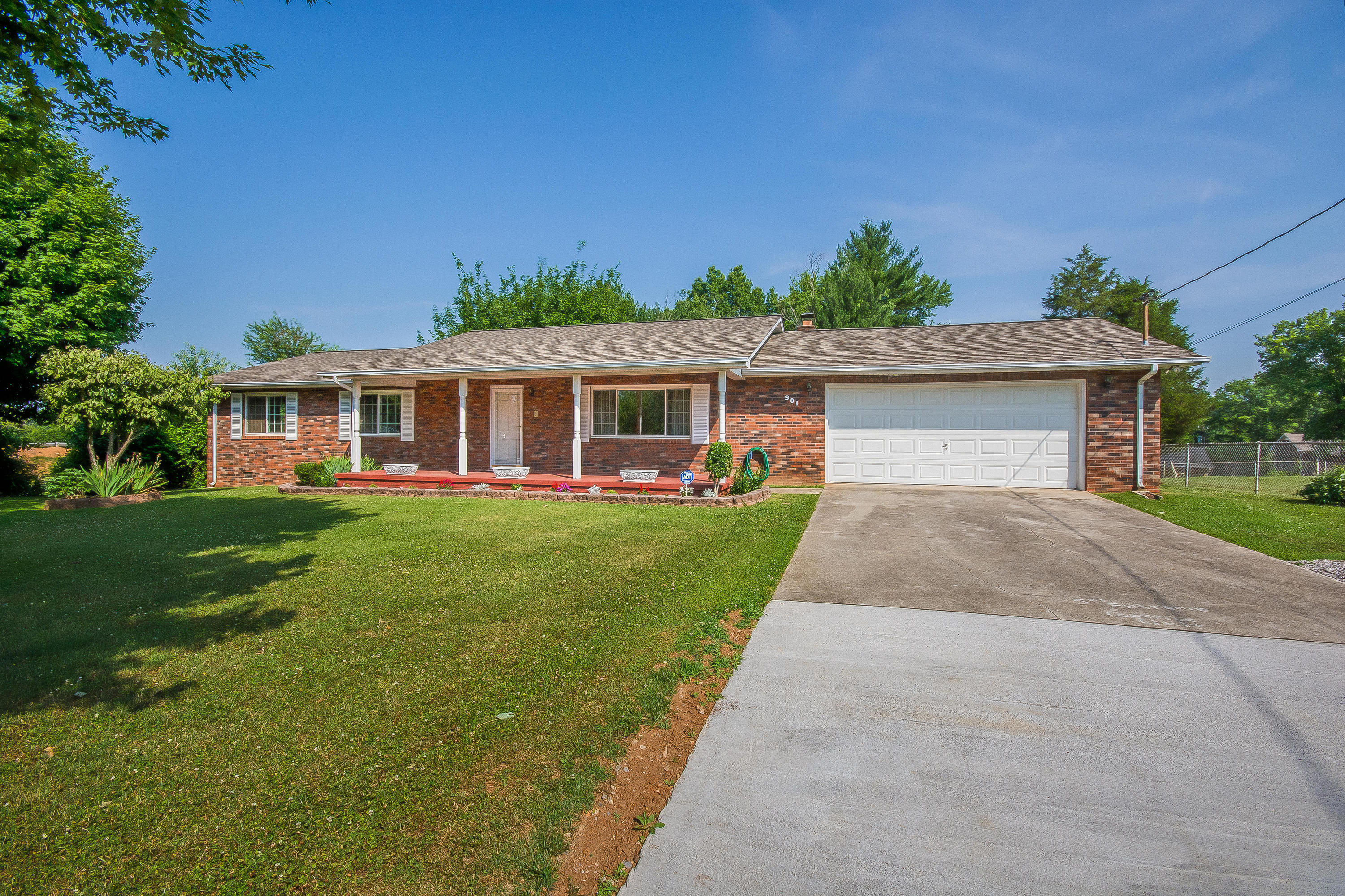 901 West Emory Road Powell, TN 37849 - Photo 3 of 25 901 W Emory Road Knoxville TN-MLS_Size-0
