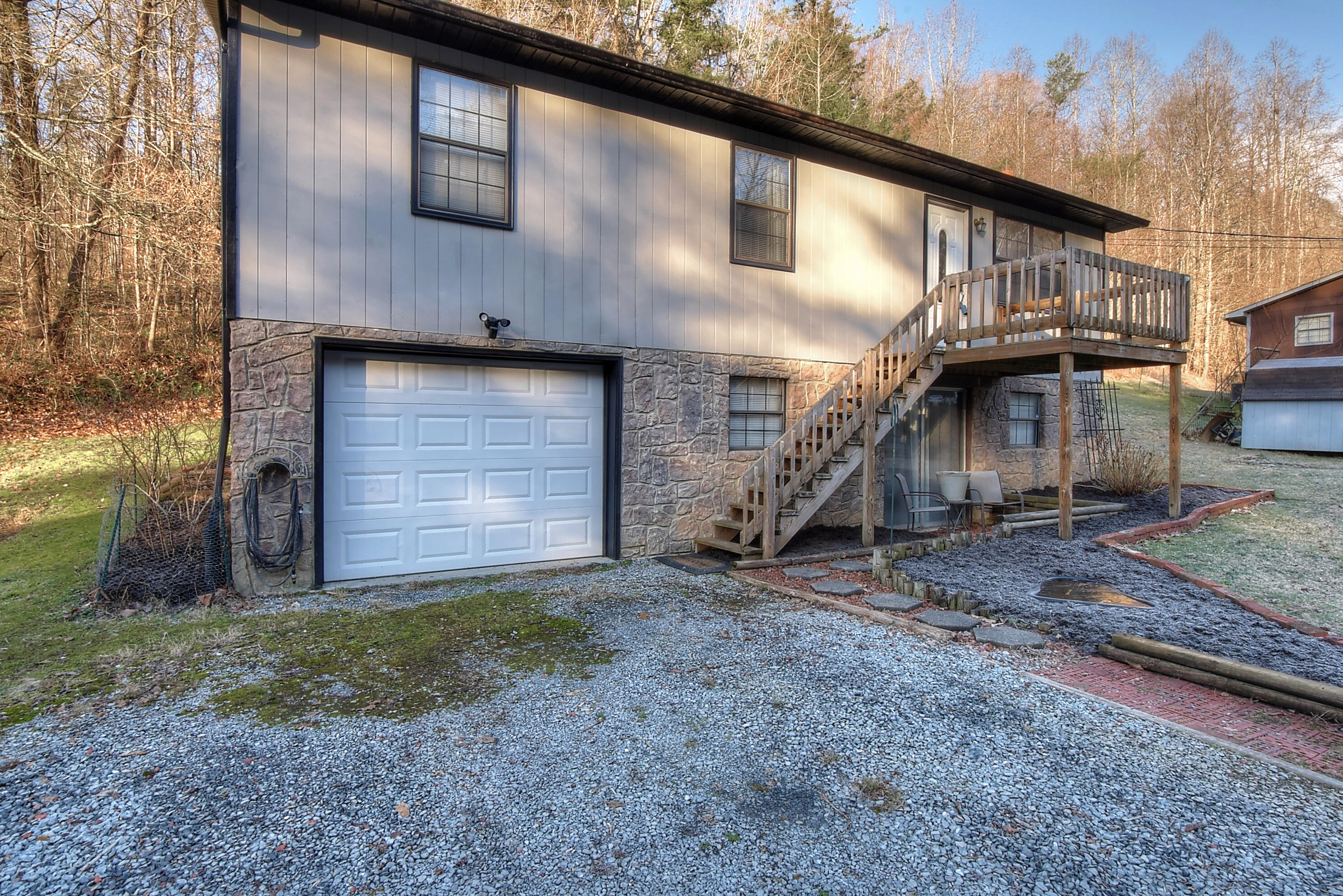 322 Sims Hill Road Elizabethton, TN 37643 - Photo 3 of 35 3