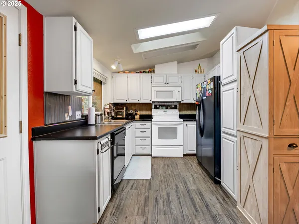 $99,900 | 32700 Southeast Leewood Lane, Unit 31, Boring, OR 97009