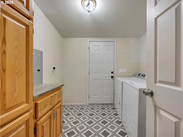 $99,900 | 32700 Southeast Leewood Lane, Unit 31, Boring, OR 97009