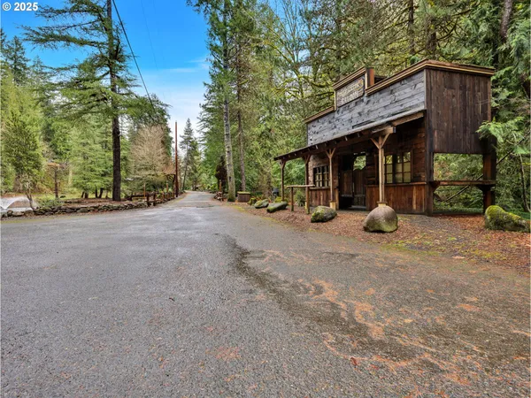 $99,900 | 32700 Southeast Leewood Lane, Unit 31, Boring, OR 97009