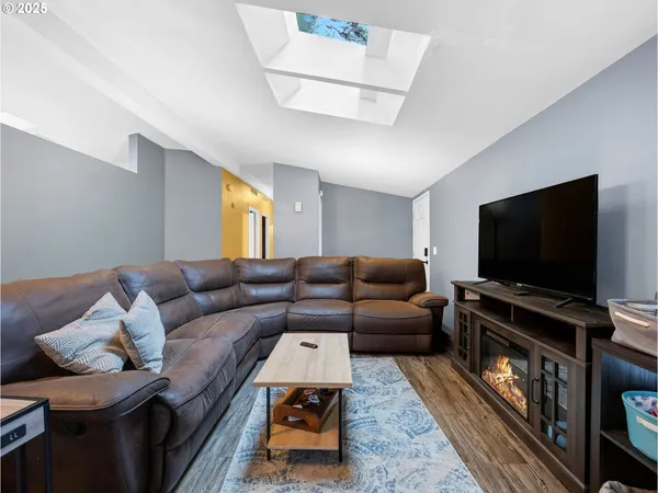 $99,900 | 32700 Southeast Leewood Lane, Unit 31, Boring, OR 97009