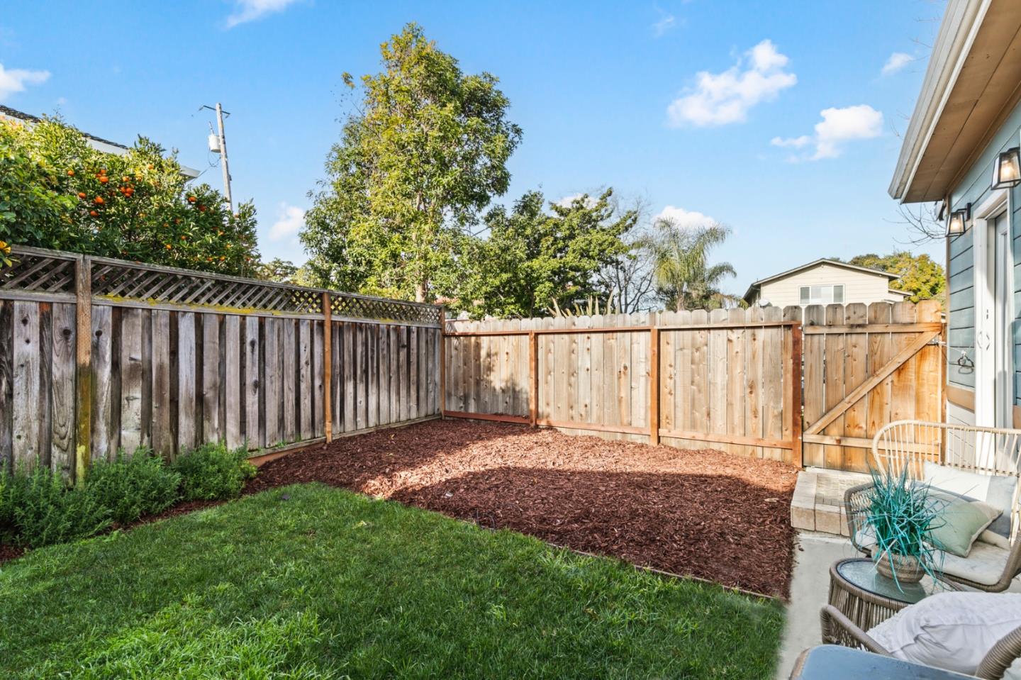 1095 Wright Avenue Mountain View, CA 94043 - Photo 26 of 29 a view of a backyard with a garden