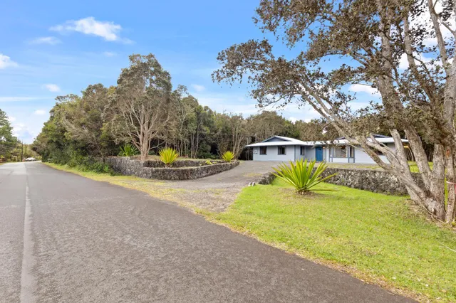 a picture of a bench in a white building