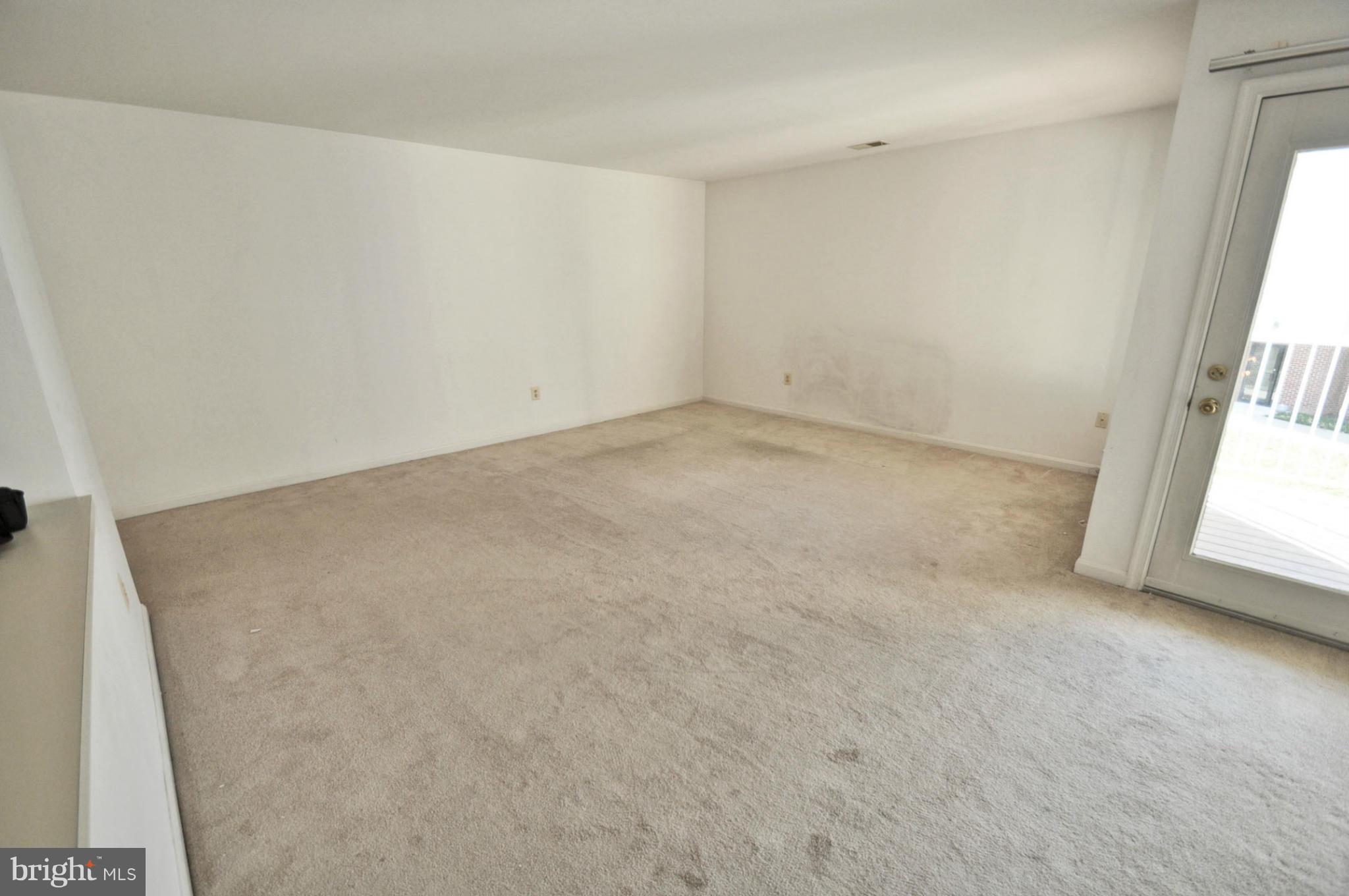 2104 Whitehall Road, Unit 1C Frederick, MD 21702 - Photo 5 of 24 Living Room