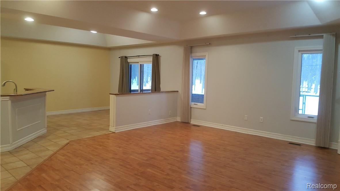 9118 Rucker Road Grosse Ile, MI 48138 - Photo 9 of 47 View from great room toward kitchen/dining room.