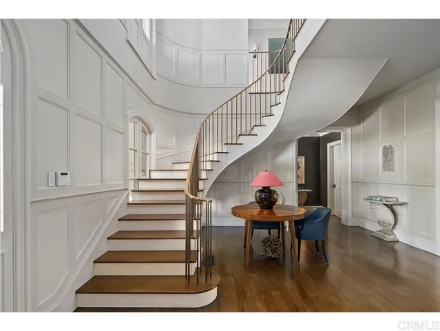 a view of entryway and hall