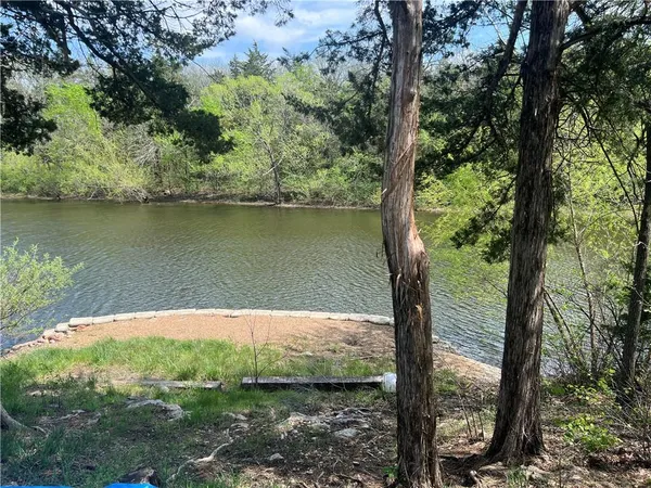 $75,000 | 53-57 Wolf Drive, Mound City, KS 66056